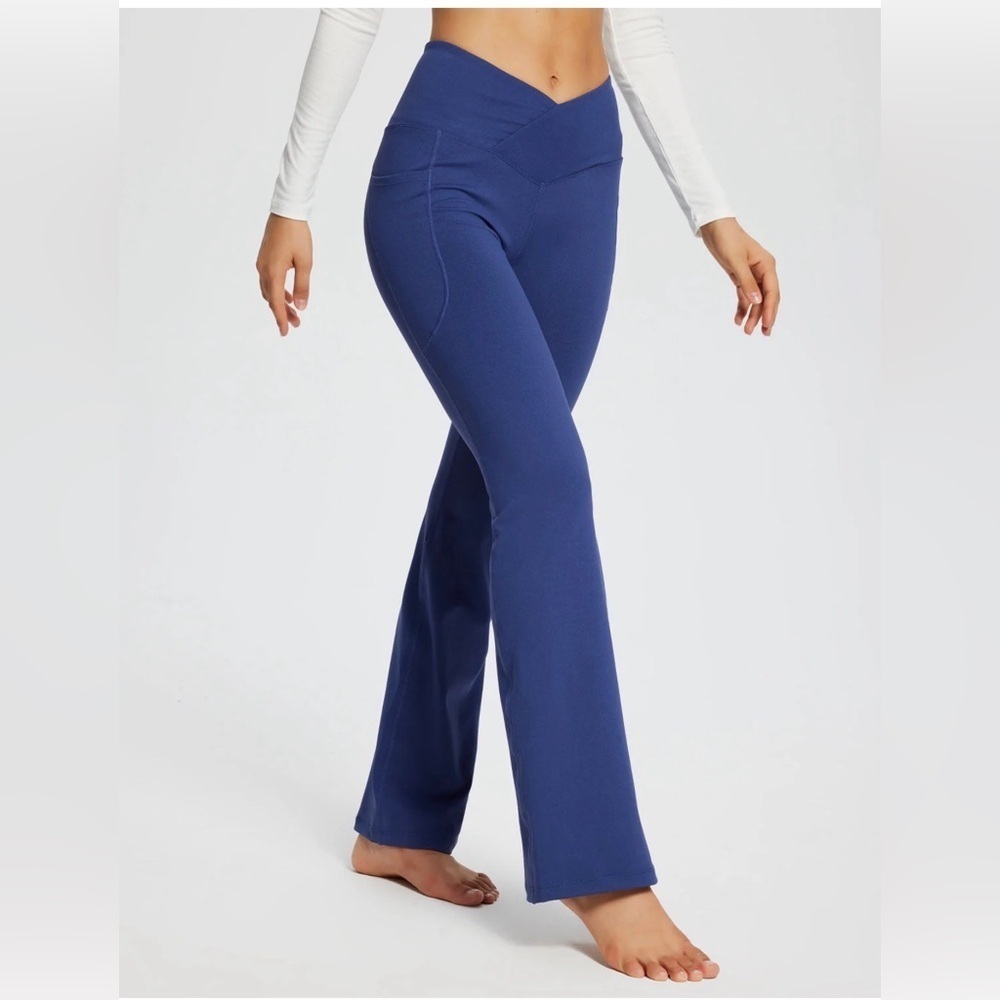Baleaf Women’s NWT High Waisted Flare Yoga Pants Size S - Picture 3 of 10